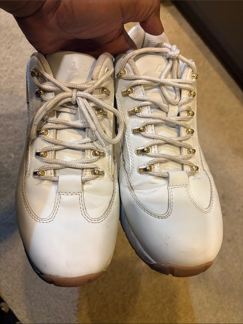 Lugz Men’s White Lace-Up Sneakers with Brown Sole-Size 8.5